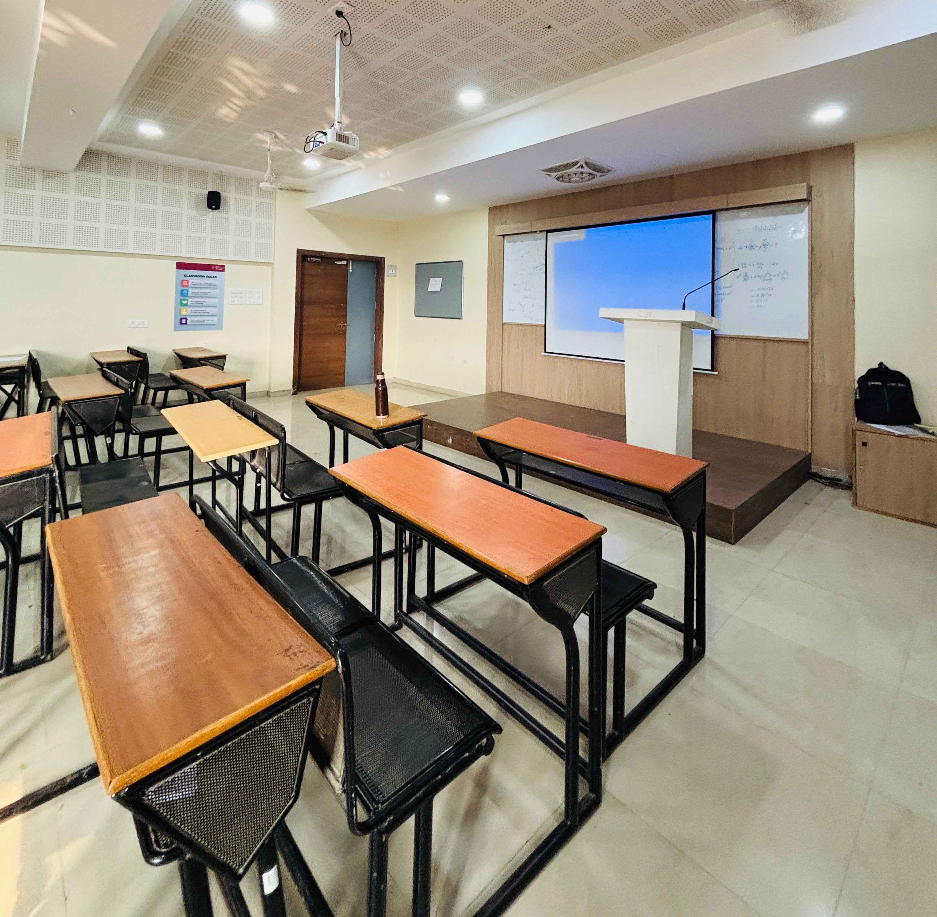 DY Patil University Pune Academic Building photo 17